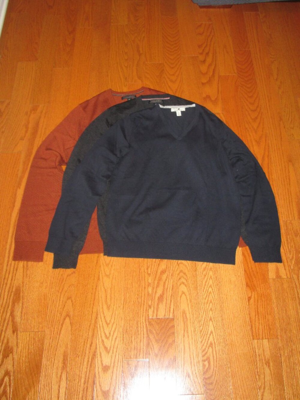 New Men's 3 Banana Republic Wool & Cotton V Neck Sweaters Size Small